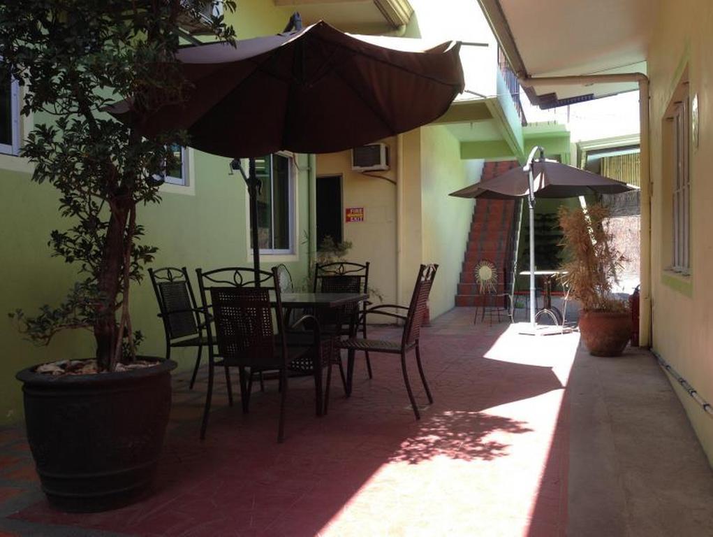 Hotel Saleh Angeles Exterior photo